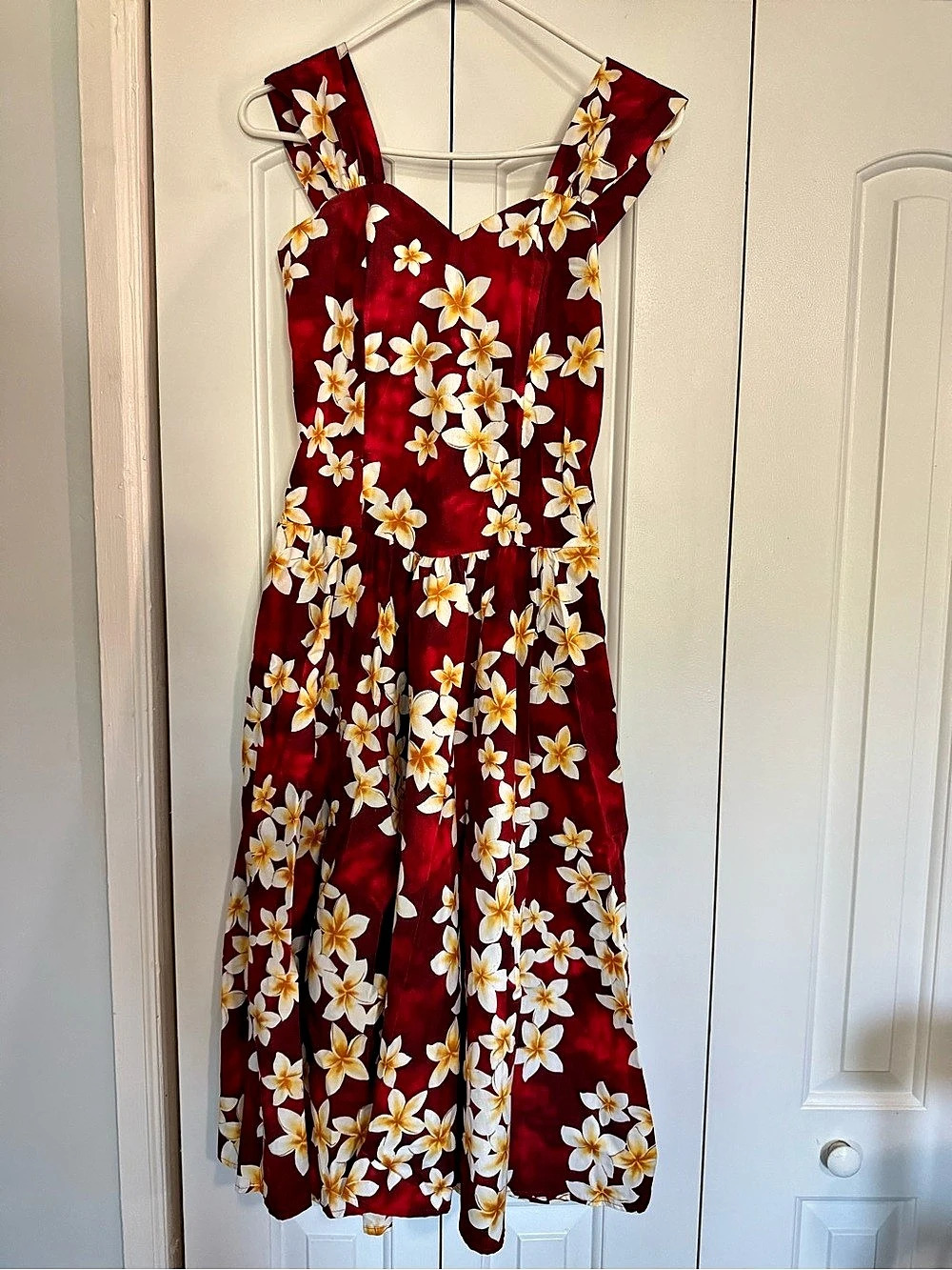 Royal Hawaiian Creations Plumeria Dress Size Medium